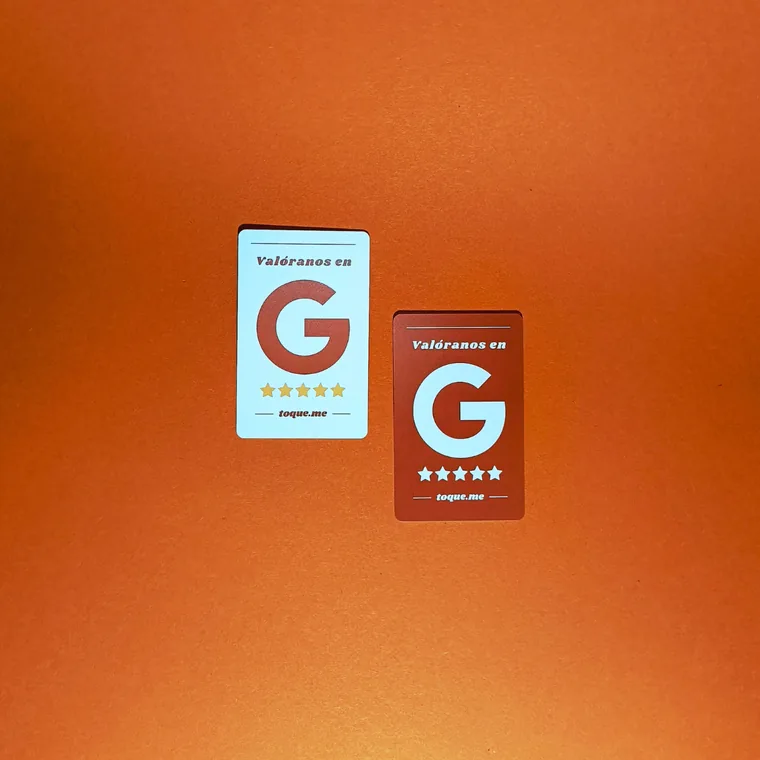 Tarjetas NFC toque., en versión portátil y adhesiva